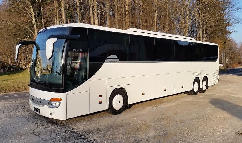 Lower Austria: Buses hire in Mistelbach in Mistelbach and Austria